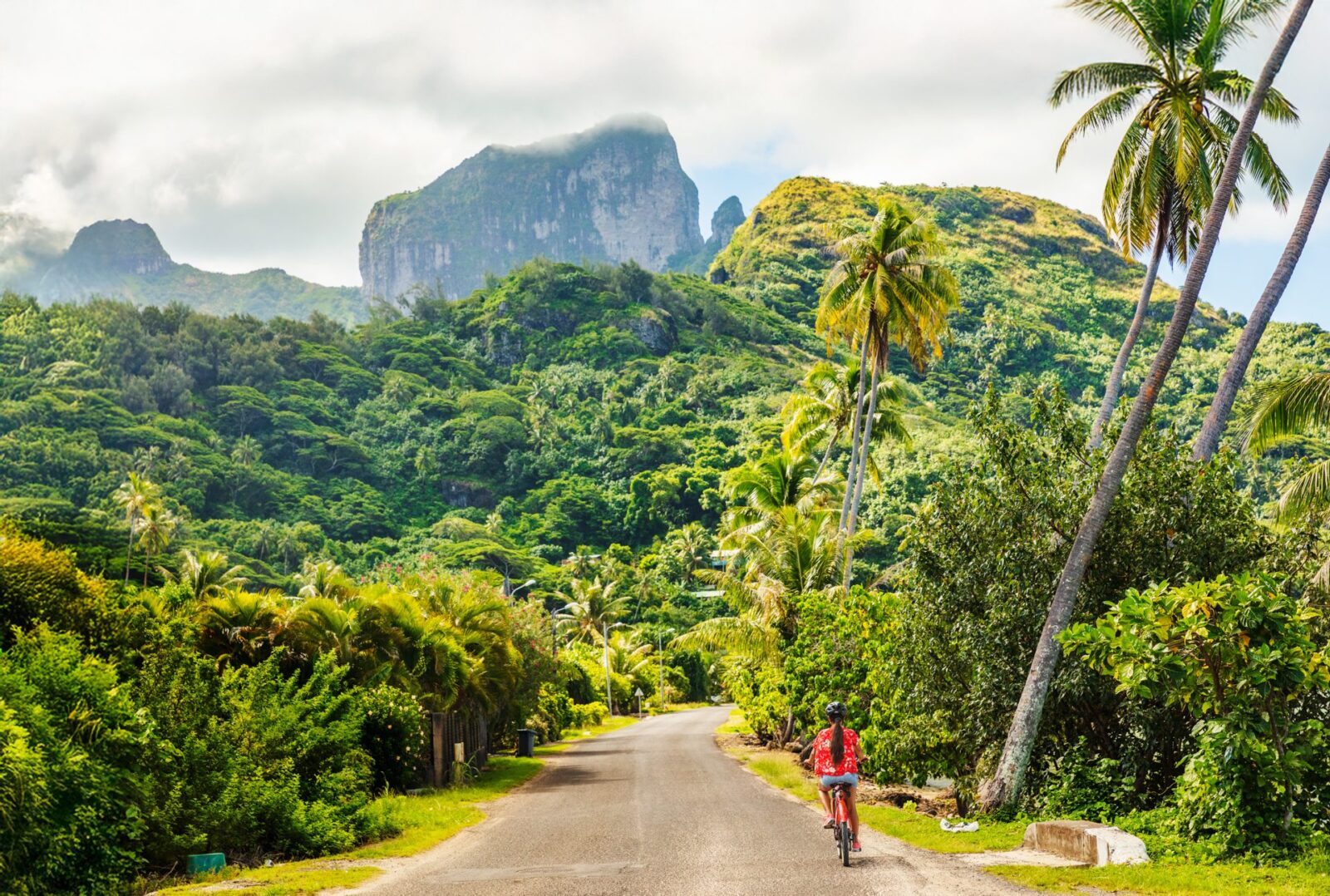 Radfahrer auf Bora-Bora