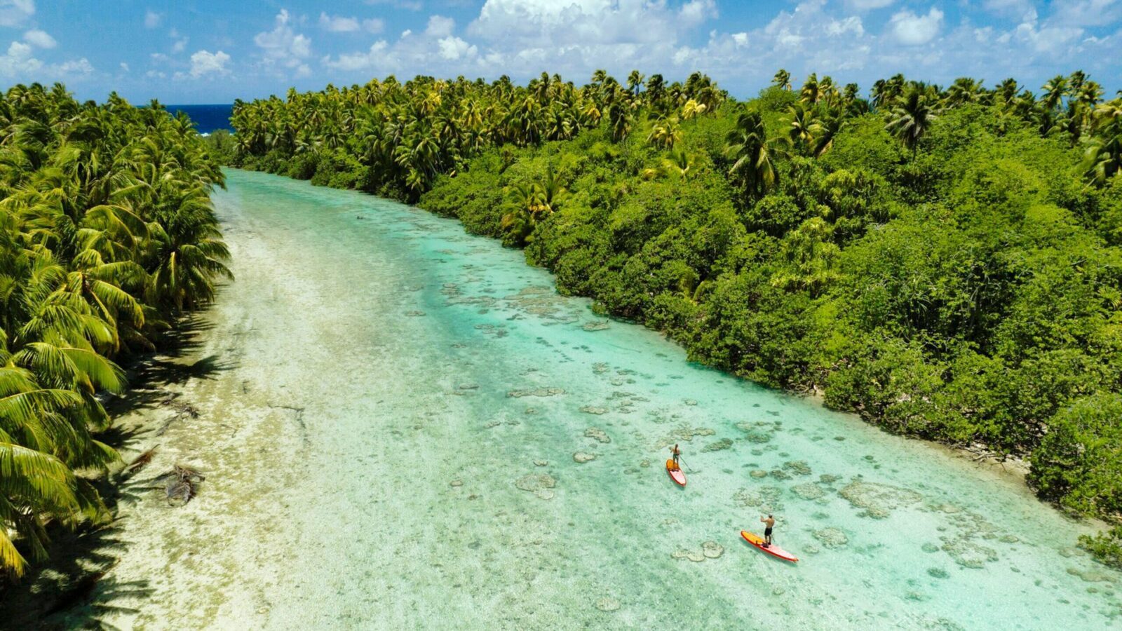 SUP-Boarder in der Südsee